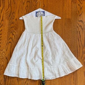 Elegant White Strapless Dress